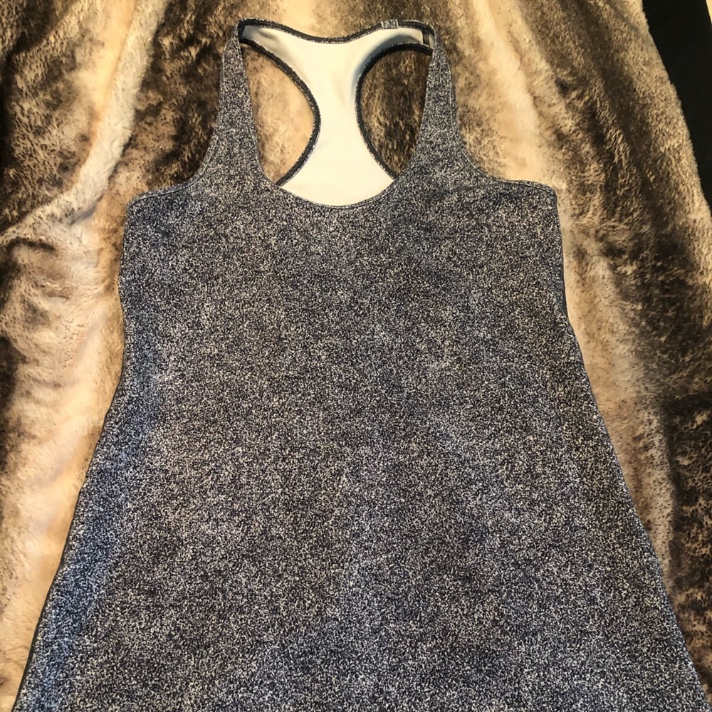Lululemon Cool Racerback Sz 8